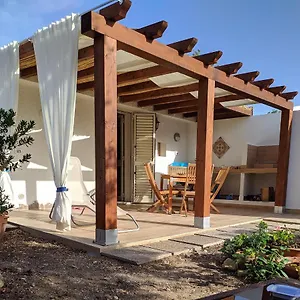 Con Veranda Attrezzata Giardino,vista Mare , Carloforte (Isola di San Pietro) Italia