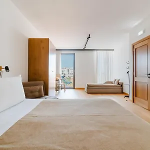Glass House - Smart & Parking Hotel Lecce